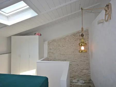 Maison rénovée avec mezzanine à Saint-Georges-d'Oléron, proche plage - Photo 9
