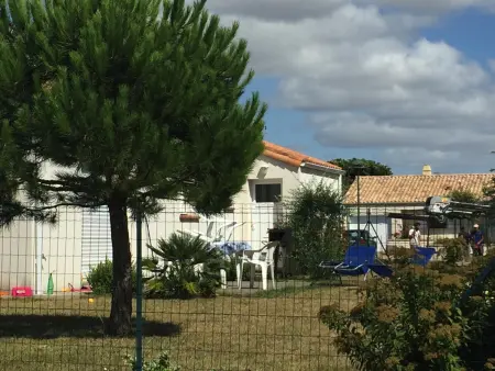 Maison Familiale à Longeville-sur-Mer, Proche Plage et Commerces, Terrasse et Jardin Clôturé - Photo 10
