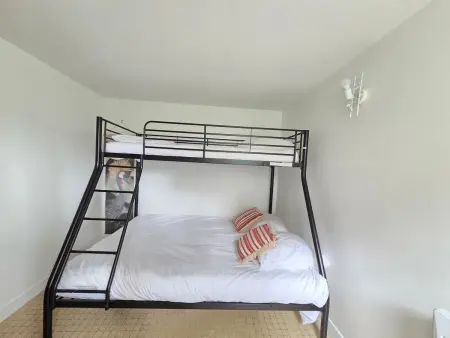 Appartement 2 Chambres avec Jardin Privé Proche Plage - Photo 15