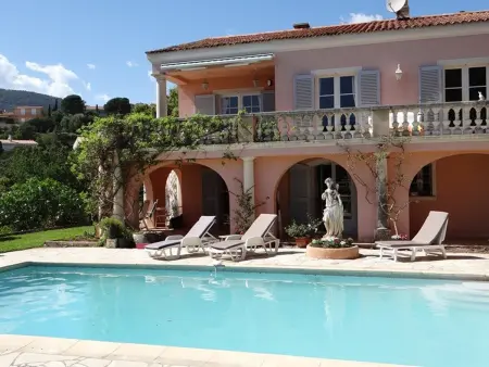 Villa 4 chambres avec piscine et terrasses, Villa 8 personnes à Cavalaire sur Mer - Photo 5