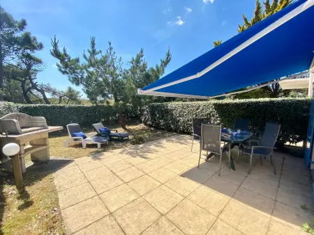 Maison avec piscine, tennis à 300m de la plage - 2 chambres, terrasse et parking privé - Photo 3