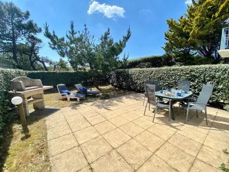 Maison avec piscine, tennis à 300m de la plage - 2 chambres, terrasse et parking privé - Photo 10