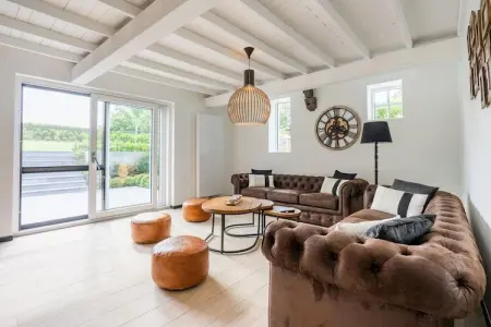 Maison Au Trieu, Spacieuse maison de vacances familiale - Photo 2