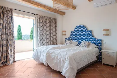 Villa Bellevue, Villa avec vue sur la mer et piscine - Photo 4