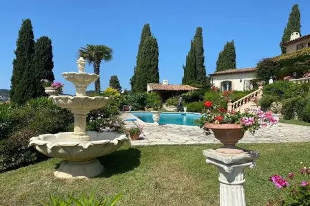 Villa Bellevue, Villa avec vue sur la mer et piscine - Photo 25