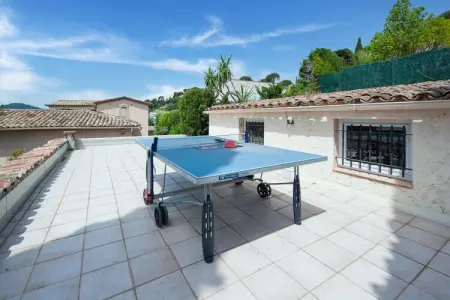 Villa Bellevue, Villa avec vue sur la mer et piscine - Photo 34