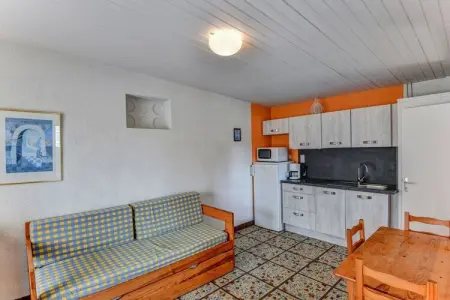Chêne 1 2pax Double bed, Gîte dans un parc de vacances avec piscine - Photo 13