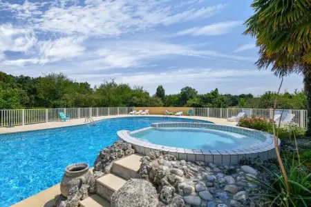 Chêne 1 2pax Twin Bed, Gîte dans un parc de vacances avec piscine - Photo 8