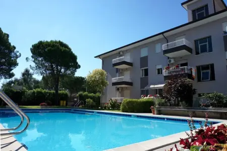RAFFAELLO 1 int 3 tipo C  con piscina, Maison à Caorle près de Spiaggia Tartaruga - Photo 10