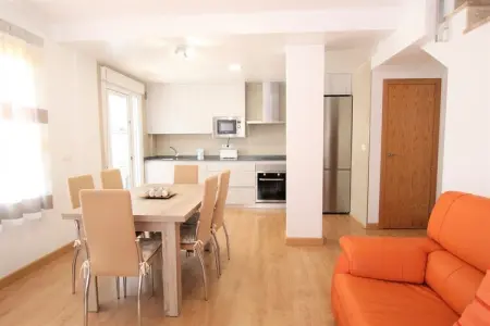 Pareado en San Pedro del Pinatar, Maison de vacances spacieuse à Región de Murcia avec balcon - Photo 10