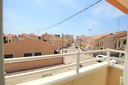 Pareado en San Pedro del Pinatar, Maison de vacances spacieuse à Región de Murcia avec balcon - Photo 17