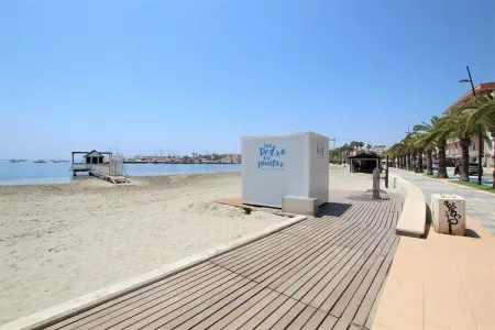 Pareado en San Pedro del Pinatar, Maison de vacances spacieuse à Región de Murcia avec balcon - Photo 25