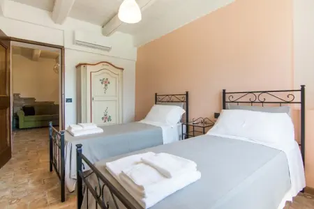 Montenovo Villa, Villa à Ostra Vetere avec Piscine et Jacuzzis - Photo 22