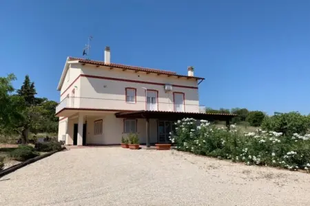 Casa Manù, Maison de vacances spacieuse à Lapedona avec jardin - Photo 25