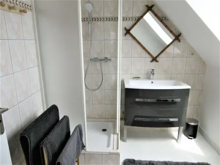Maison 5 pièces à 50m de la plage avec jardin, terrasse et parking, idéale pour 8-9 personnes - Photo 24