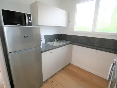 Maison Rénovée 200m du Centre et 350m Plage - Cour Fermée, 2 Chambres, Tout Équipé - Photo 6