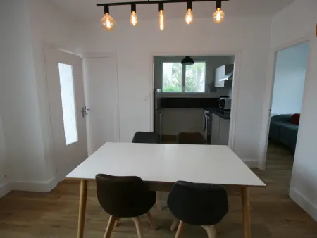 Maison Rénovée 200m du Centre et 350m Plage - Cour Fermée, 2 Chambres, Tout Équipé - Photo 12