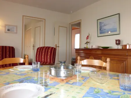 Maison à 2 km de la plage avec terrasse, jardin et garage à Brem-sur-Mer - Photo 10