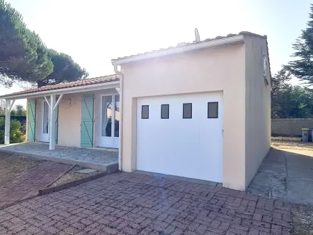 Maison à 2 km de la plage avec terrasse, jardin et garage à Brem-sur-Mer - Photo 20