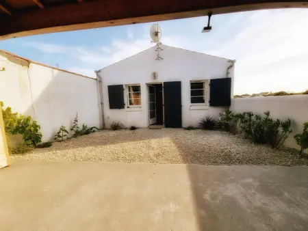 Maison neuve 3 chambres à St-Pierre-d'Oléron, animaux admis, parking, proche plage - Photo 1