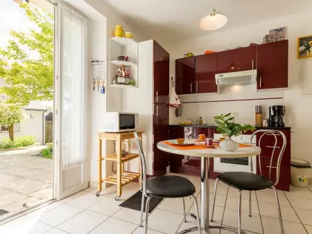 Gîte rénové calme avec jardin fleuri, à proximité du canal de Nantes à Brest et de la forêt du Gâvre - Photo 3