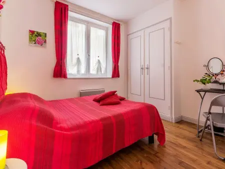Gîte rénové calme avec jardin fleuri, à proximité du canal de Nantes à Brest et de la forêt du Gâvre - Photo 4