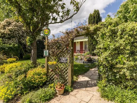 Gîte rénové calme avec jardin fleuri, à proximité du canal de Nantes à Brest et de la forêt du Gâvre - Photo 7