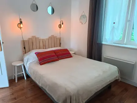 Gîte rénové calme avec jardin fleuri, à proximité du canal de Nantes à Brest et de la forêt du Gâvre - Photo 18
