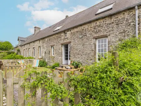 Maison confortable avec jardinet clos et terrasse à Canville-la-Rocque - Photo 16