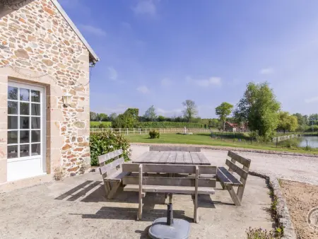 Maison conviviale avec étang, cheminée, draps fournis à Gouville-sur-Mer - Photo 4