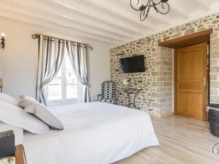 Maison conviviale avec étang, cheminée, draps fournis à Gouville-sur-Mer - Photo 10