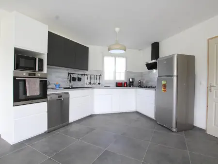 Charmante maison près de la plage avec jardin et terrasse - Photo 2