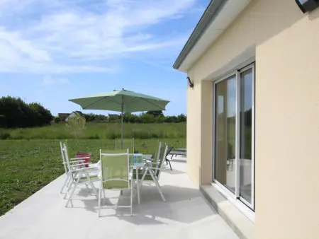 Charmante maison près de la plage avec jardin et terrasse - Photo 3