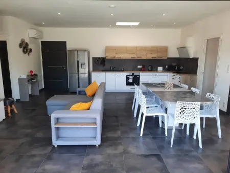 Villa spacieuse climatisée avec piscine privée chauffée, proche des plages - Photo 15