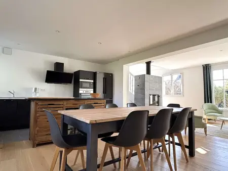 Grande Maison Rénovée 3* à Bénodet, Jardin Clos, Salle de Jeux, Parking, Wifi, Terrasse, 4 chambres - Photo 9