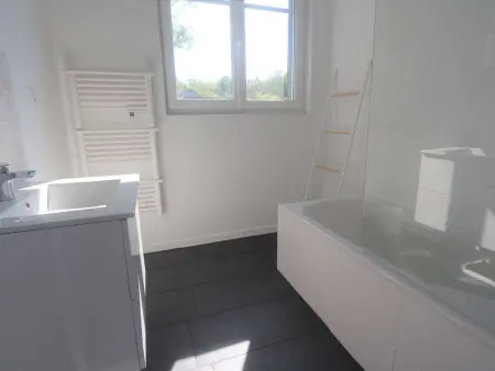 Grande Maison Rénovée 3* à Bénodet, Jardin Clos, Salle de Jeux, Parking, Wifi, Terrasse, 4 chambres - Photo 23