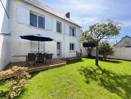 Maison rénovée 3 étoiles à 150m de la plage, idéale pour familles avec espace enfants et Wifi - Photo 2