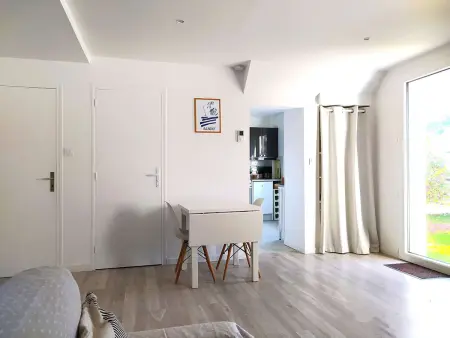 Maison rénovée 3 étoiles à 150m de la plage, idéale pour familles avec espace enfants et Wifi - Photo 6