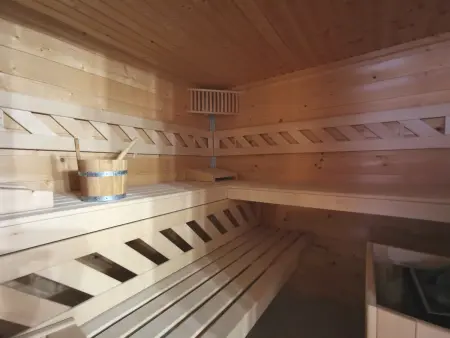 Charmant Gîte Rénové avec Sauna en Haute-Loire, Parfait pour Randonnées et Repos - Photo 1
