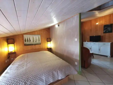 Charmant Gîte Rénové avec Sauna en Haute-Loire, Parfait pour Randonnées et Repos - Photo 4