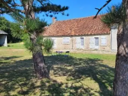 Maison de plain-pied au bord d'un étang en Berry, avec services inclus et garage pour vélos/motos - Photo 6