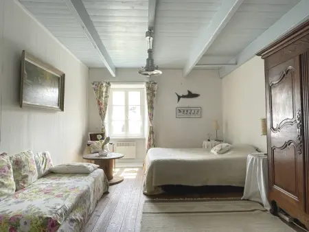 Maison de charme avec jardin clos, à 50m des commerces et proche plage, pour 8 personnes - Photo 8