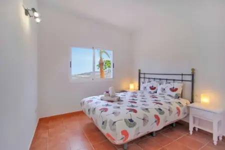 Home Holidays // Villa Rural Los Corcos, Merveilleuse maison de vacances avec piscine - Photo 2