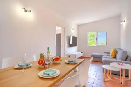 Home Holidays // Villa Rural Los Corcos, Merveilleuse maison de vacances avec piscine - Photo 4