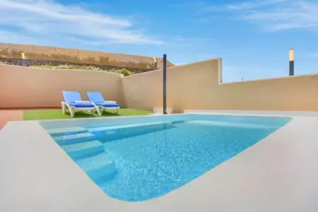Home Holidays // Villa Rural Los Corcos, Merveilleuse maison de vacances avec piscine - Photo 6
