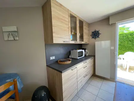 Maison récente 4 pièces près de l'océan, terrain clos, terrasse, barbecue, 8 couchages, ménage inclus - Photo 9