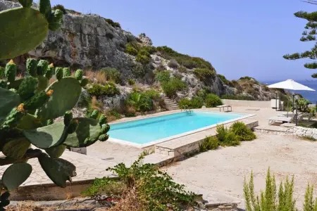 holiday home, Plemmirio-Villa Gloria, Maison Igloo Plemmirio avec Mer et Piscine - Photo 5