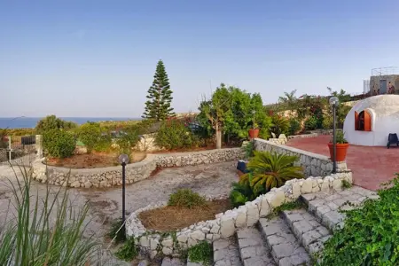 holiday home, Plemmirio-Villa Gloria, Maison Igloo Plemmirio avec Mer et Piscine - Photo 24