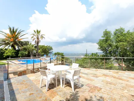 Villa spacieuse avec piscine privée, parking et climatisation - Photo 6