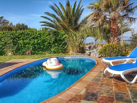 Villa spacieuse avec piscine privée, parking et climatisation - Photo 7